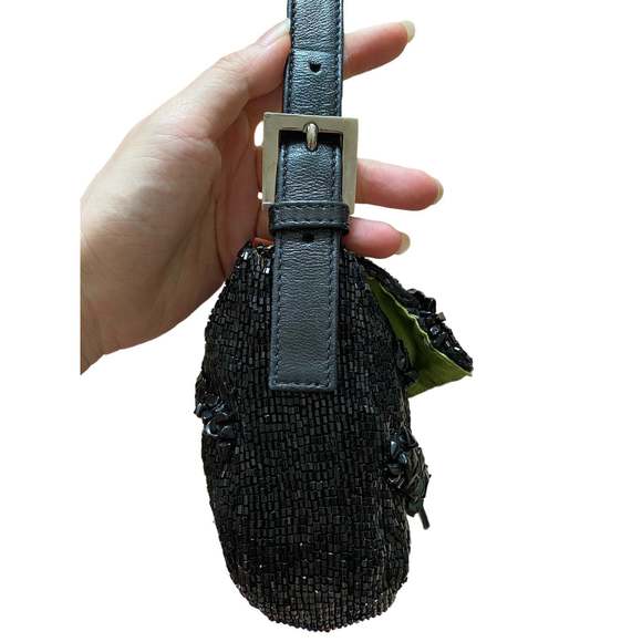 Fendi Baguette Black Beaded Shoulder Bag with Stones in Wave Pattern - Picture 2 of 16